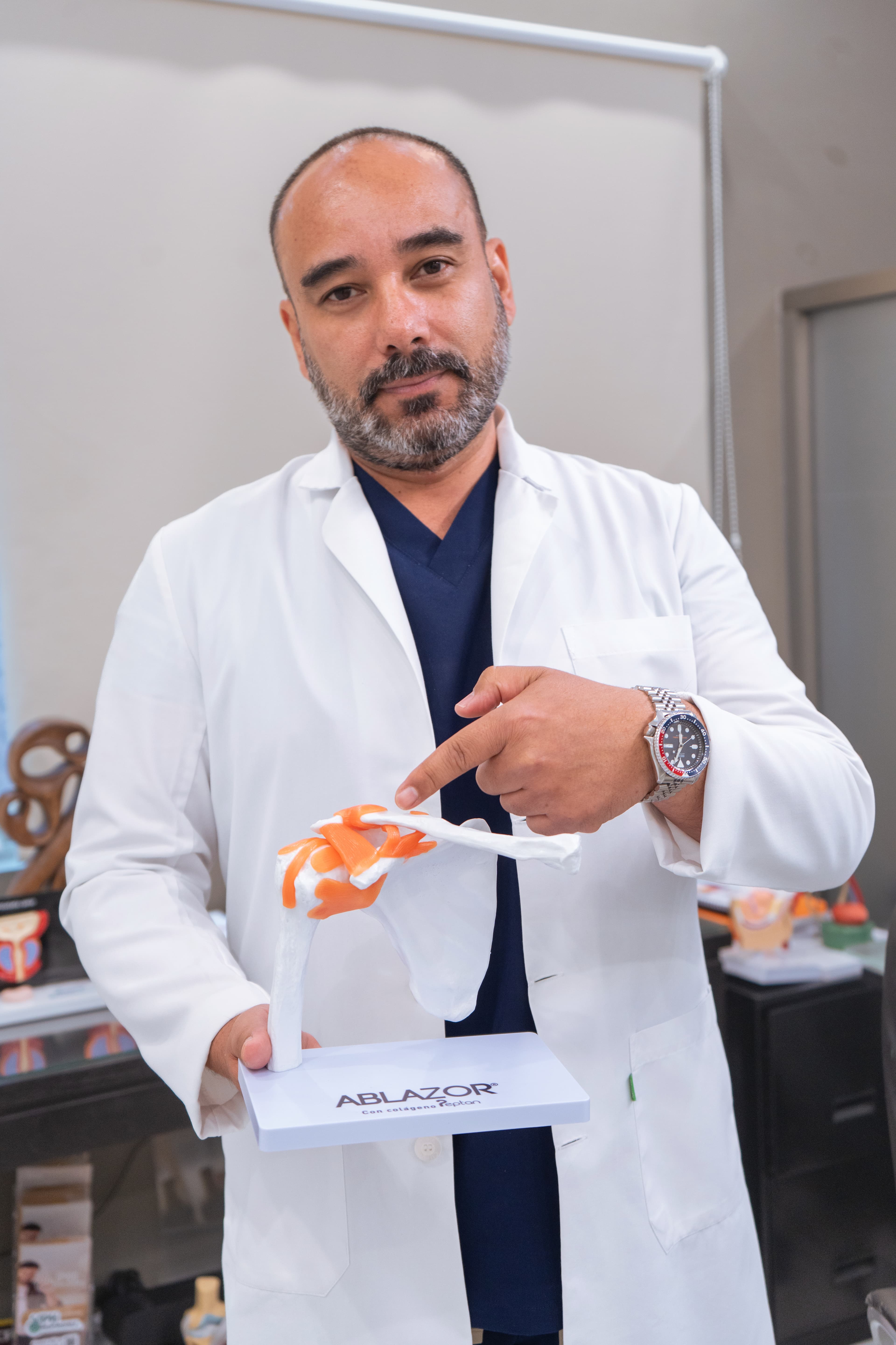 Dr. Sergio Pastrana Barrios